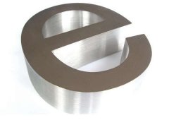 金屬發光字定制加工應做好以下6點考量