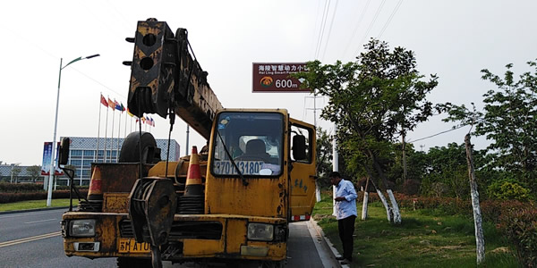 泰州海陵智慧動力小鎮交通指示牌制作安裝